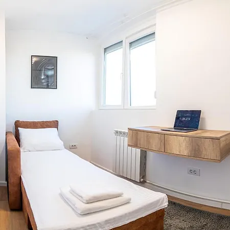 Sunny Nest Apartment Belgrade Exterior photo